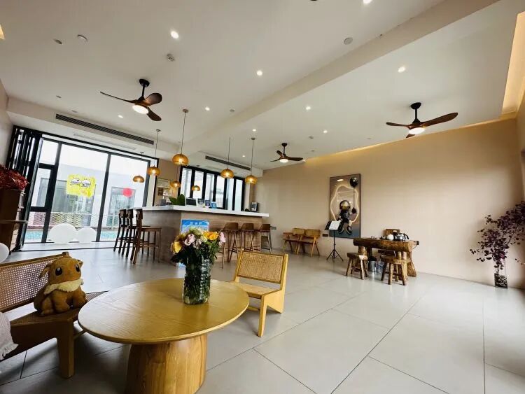 【浦东新区】滴水湖泳池别墅48店 实景图