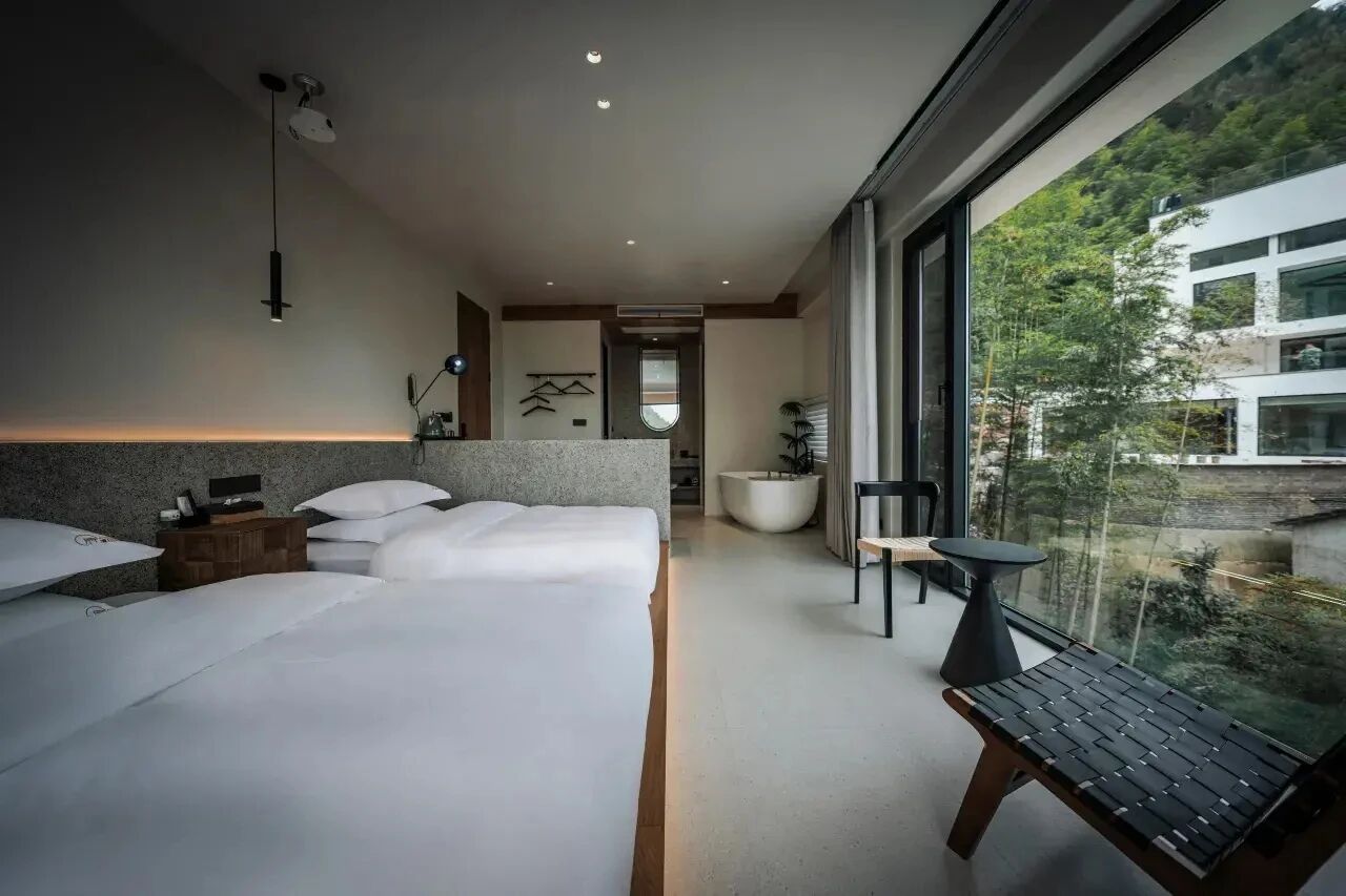 【浙江安吉】山海温泉泳池8卧19店 实景图
