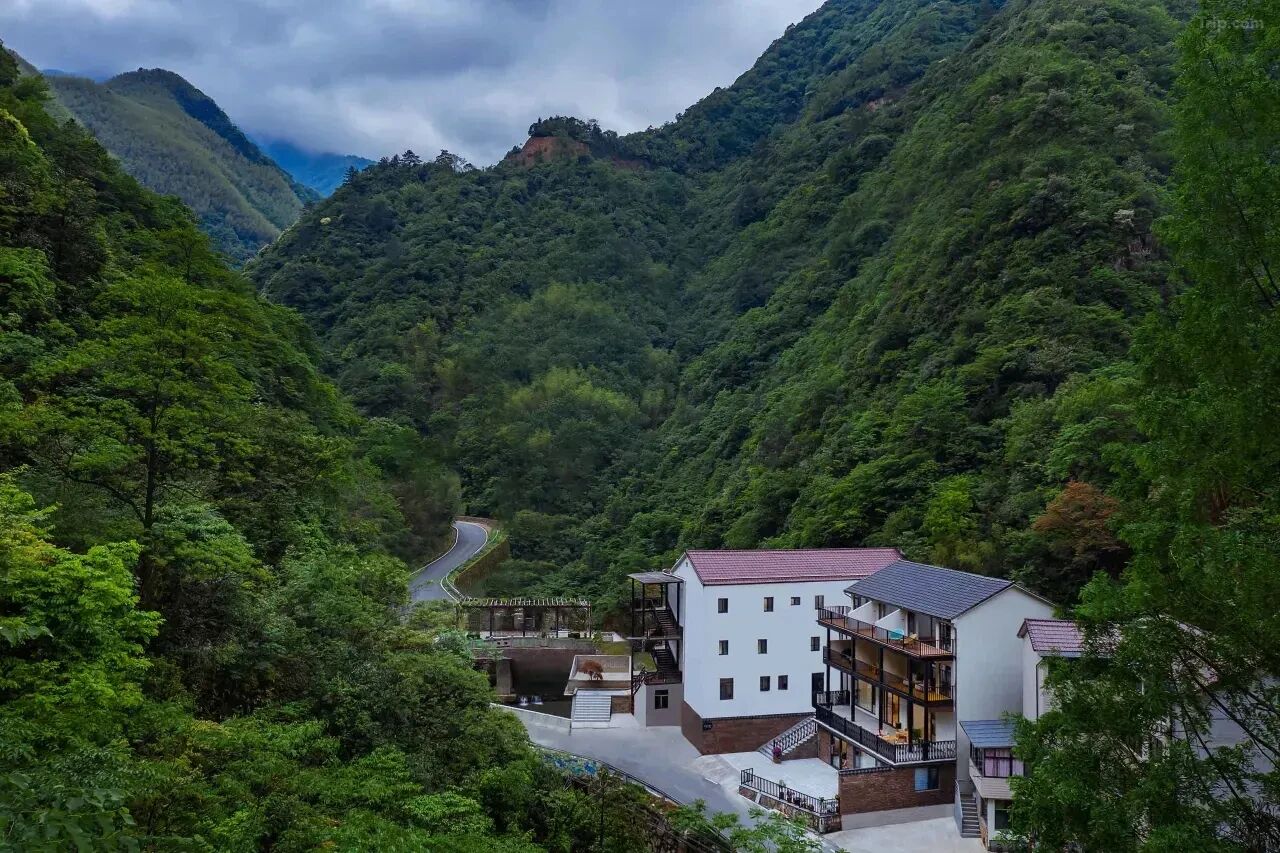 【浙江安吉】石岭村8房36店 实景图